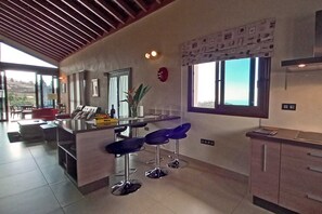 Unclassified image, 3 of 27, button - Casa El Peral, Spain (Puntagorda)