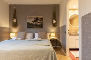 3 chambres, fer et planche à repasser, Wi-Fi gratuit, draps fournis