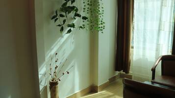 Executive Triple Room | Iron/ironing board, free WiFi, bed sheets