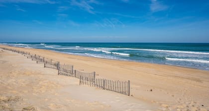 Semi-Oceanfront, Hot Tub, Game Room, Deck, Pets Fully Loaded, Arcade