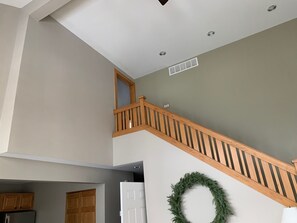 Interior - Five full bedrooms, Sleeps 17, at base of Boyne and nearly slopeside (Boyne Falls)