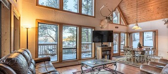 Overlook the San Juan River. Views of Pagosa Peak! Secluded