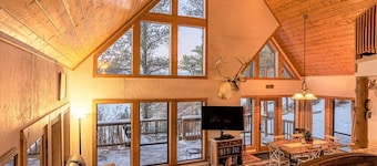 Overlook the San Juan River. Views of Pagosa Peak! Secluded