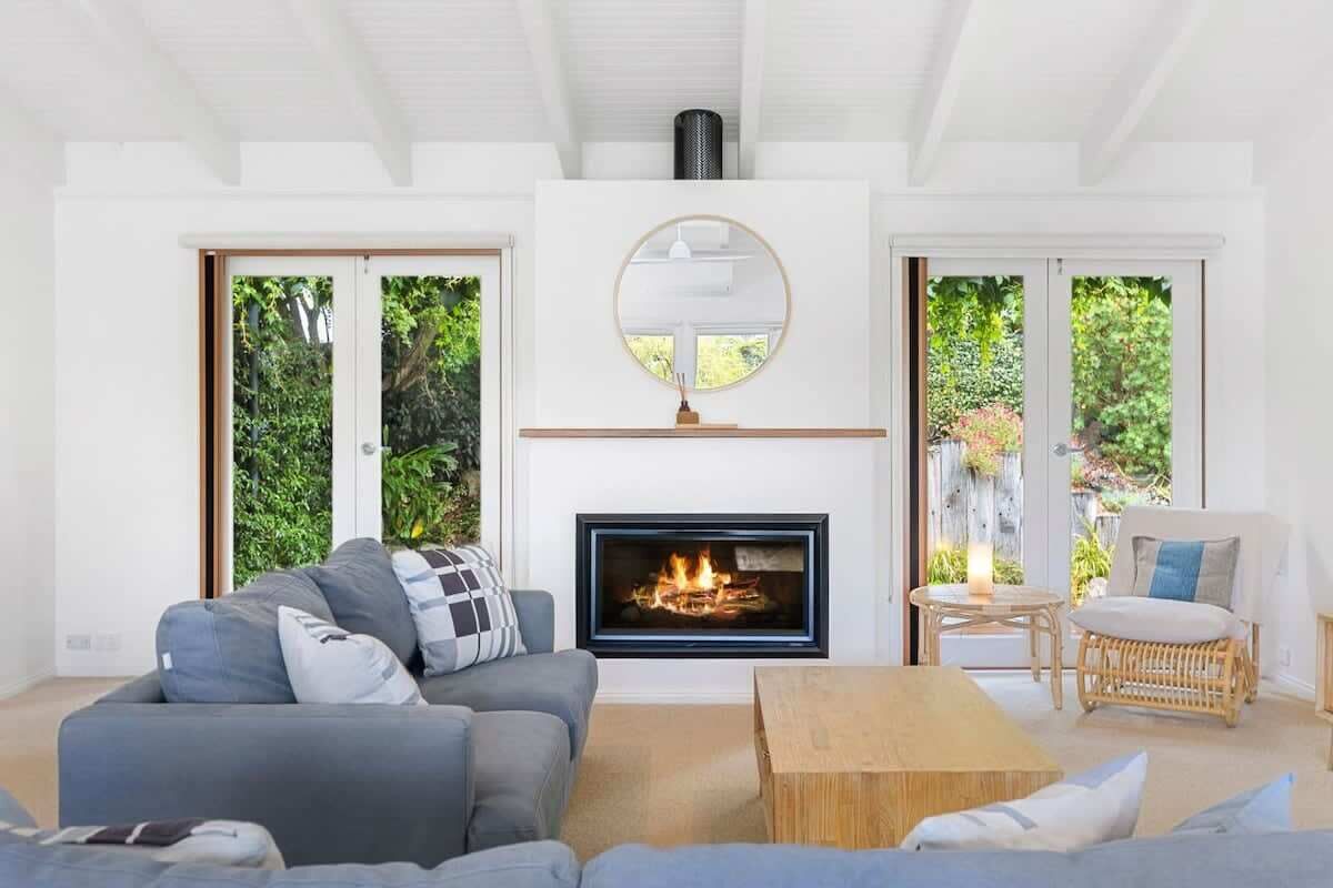 TV, fireplace, offices