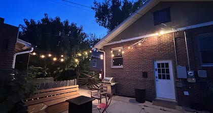 Cozy Denver Stay, Quiet Neighborhood Near Parks, Dining & Attractions!