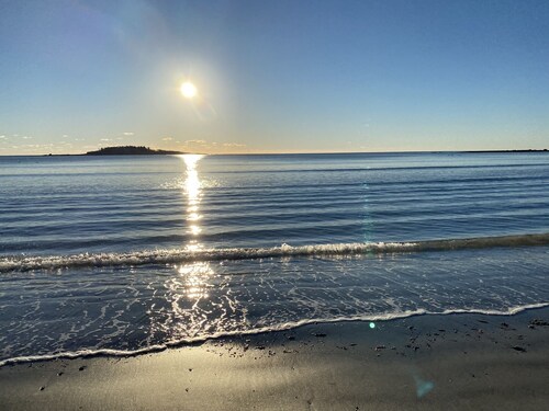 Quintessential Maine Beach Cottage