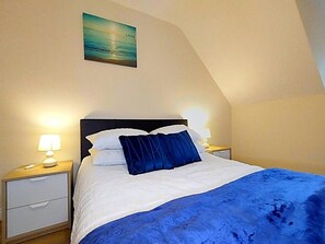 Hus - flere senge | 4 soveværelser, strygejern/strygebræt, gratis Wi-Fi, sengetøj