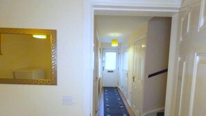 Rumah, Beberapa Tempat Tidur | Interior