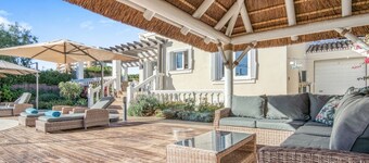 Luxurious 5* beachside villa with private pool