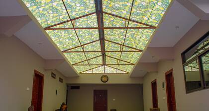 Modern Bedroom with Mountain View and Parking
