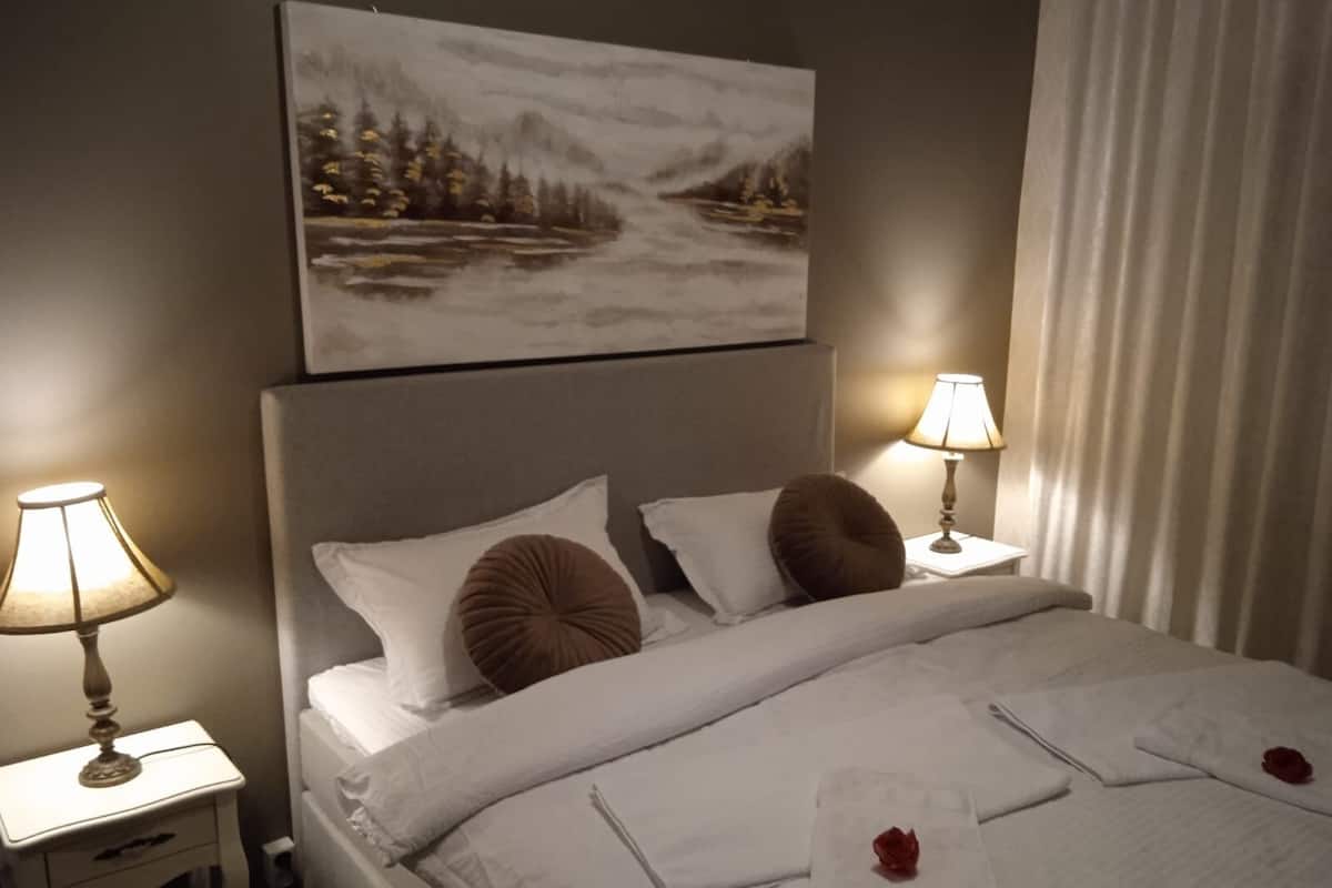 Singola Comfort | Una scrivania, insonorizzazione, Wi-Fi gratuito, lenzuola
