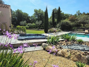 Piscine extérieure, piscine chauffée