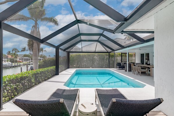 Outdoor pool, a heated pool