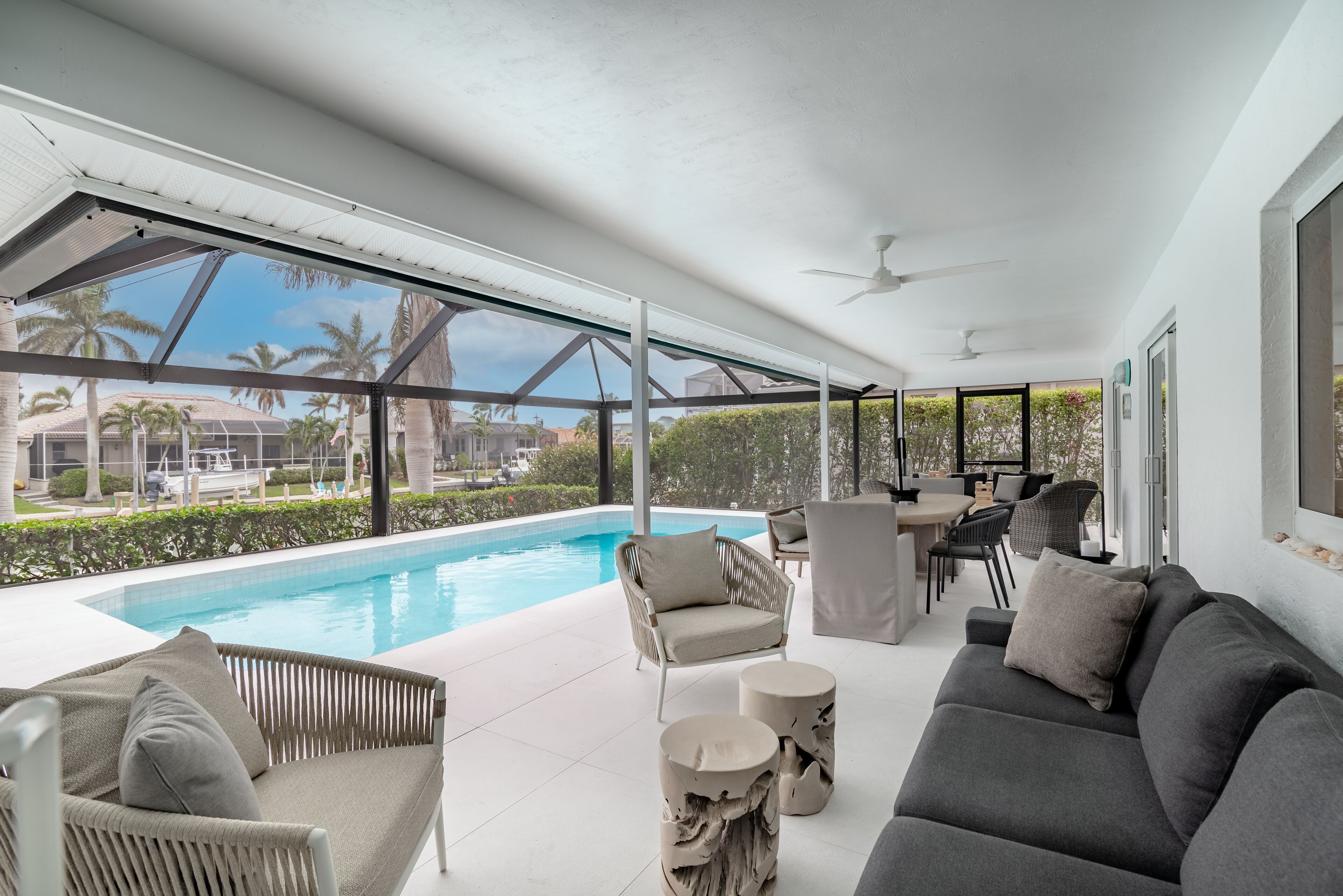 屋外プール、温水プール