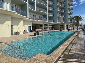 Udendørs pool, opvarmet pool