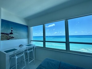 View from property - SeaStays Apartments (Miami Beach)