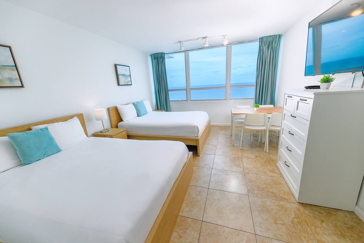 Studio, 2 Queen Beds, Ocean View
