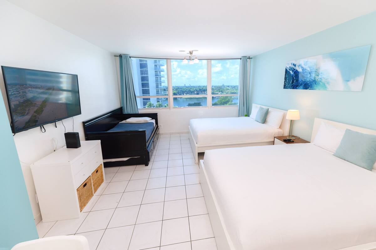 Studio, Multiple Beds, Bay View