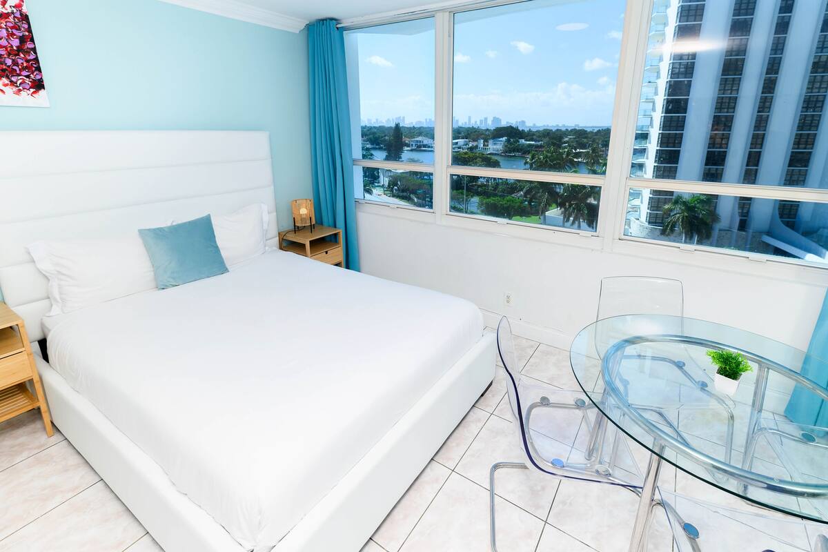 Studio, 2 Queen Beds, Bay View | View from room