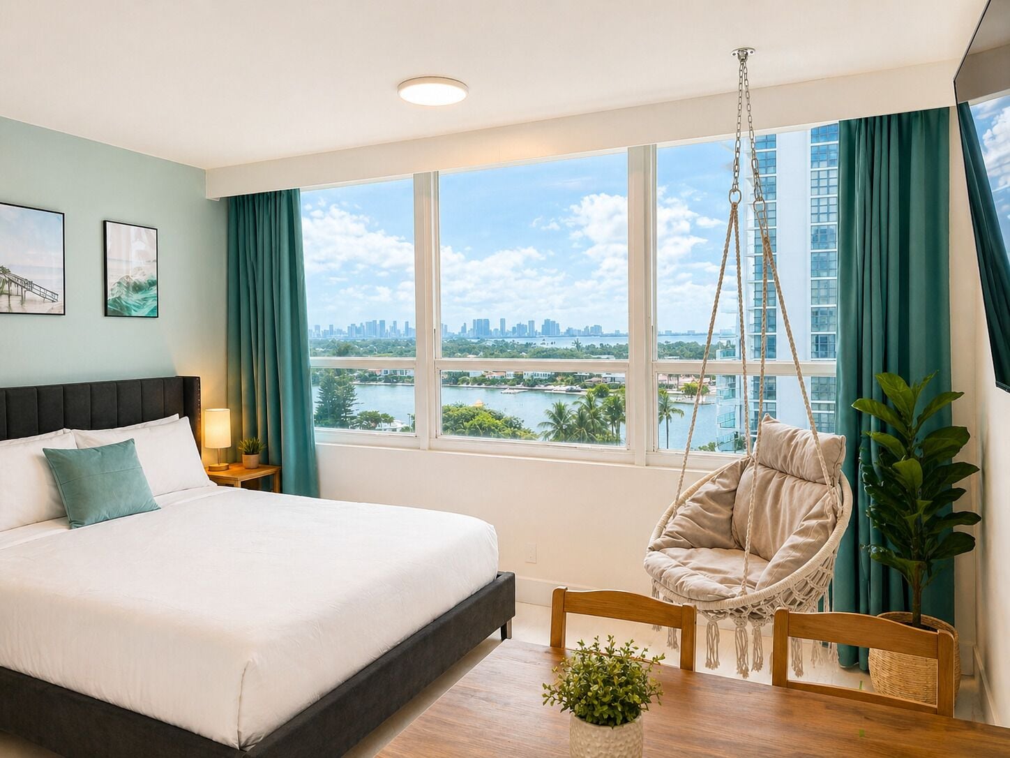 Studio, 2 Queen Beds, Bay View | Individually decorated, individually furnished, laptop workspace