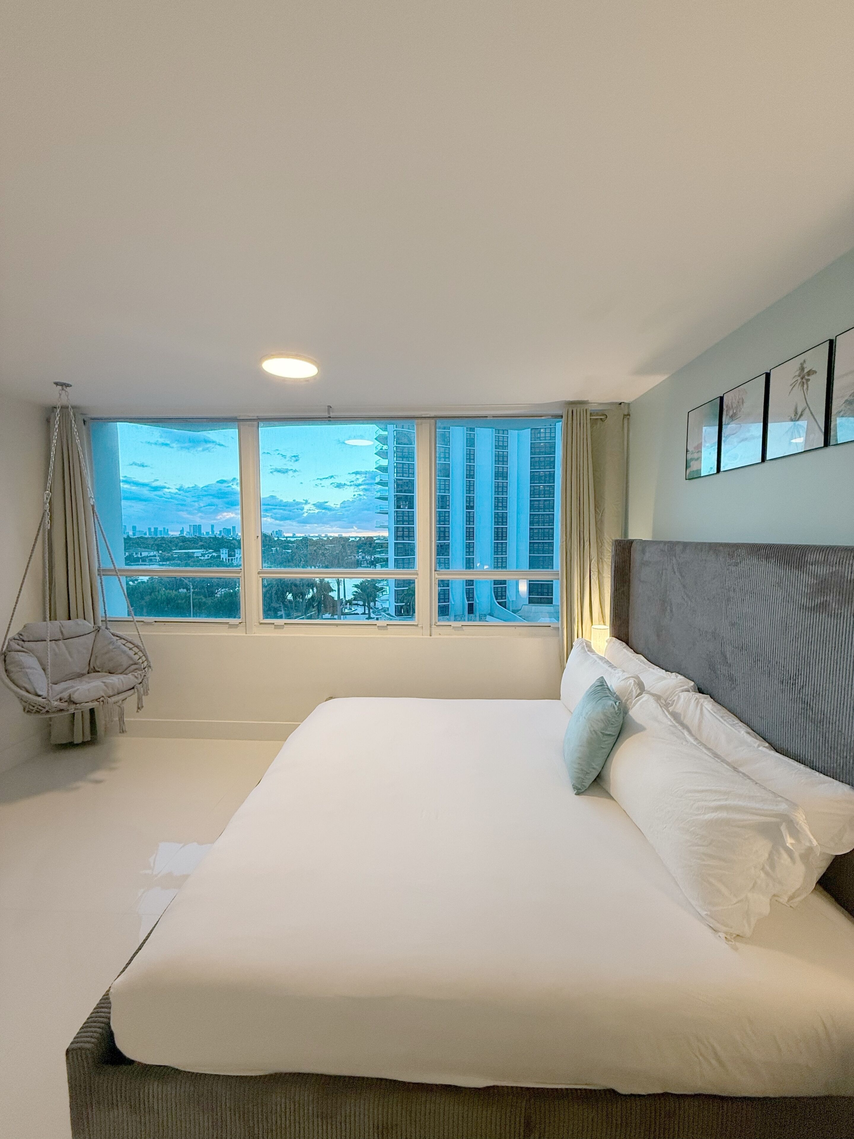 Estudio Confort, 1 cama de matrimonio grande con sofá cama, vistas a la bahía | 1 dormitorio, mobiliario individual, escritorio