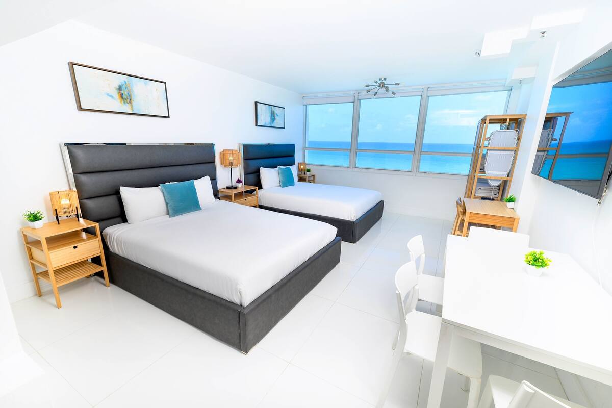 Comfort Studio, 2 Queen Beds, Ocean View