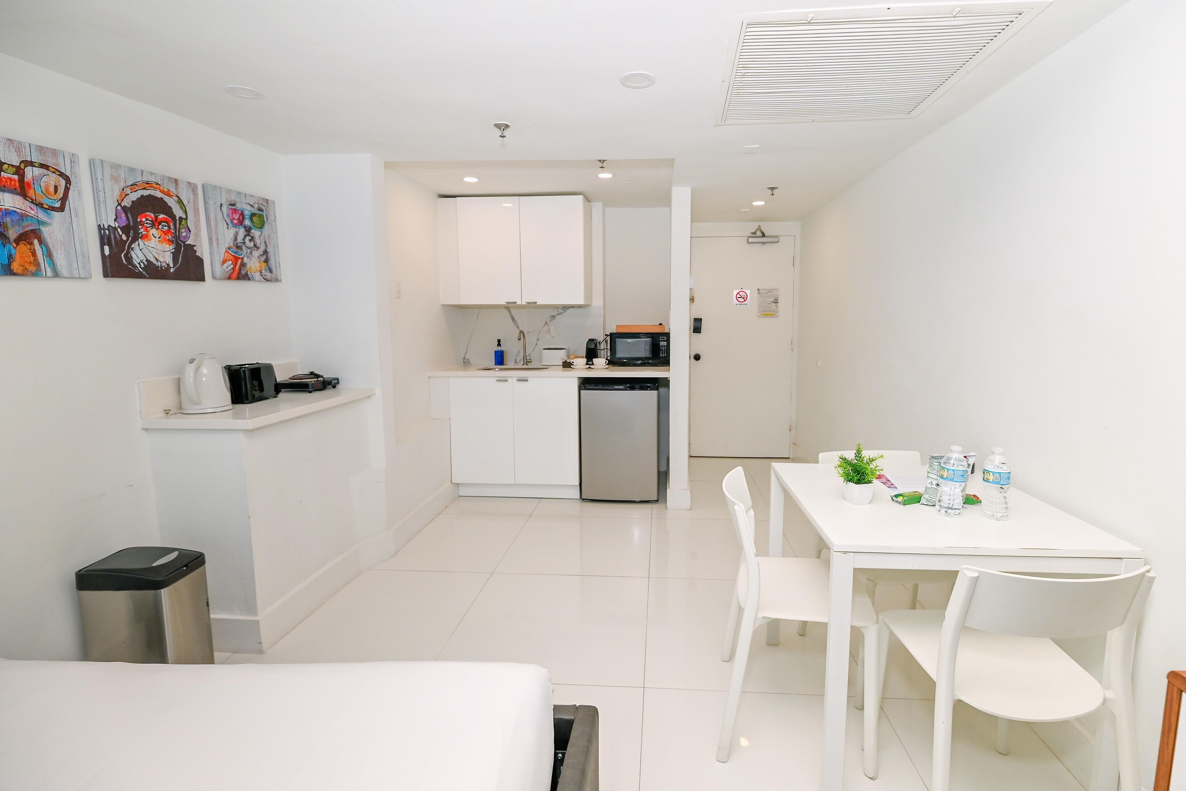 Private kitchenette
