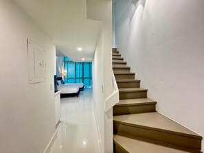 Loft de base | Décor unique, ameublement unique
