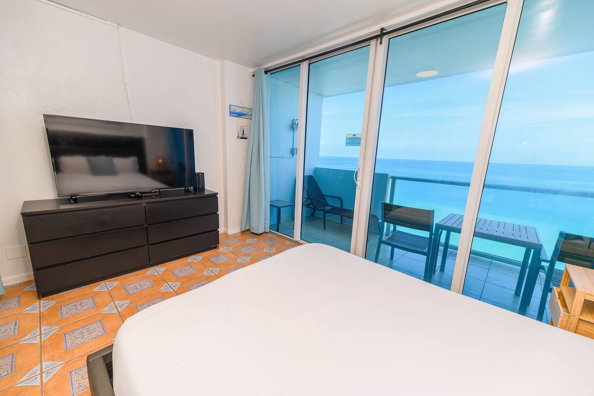 Studio, 2 Queen Beds, Balcony, Ocean View