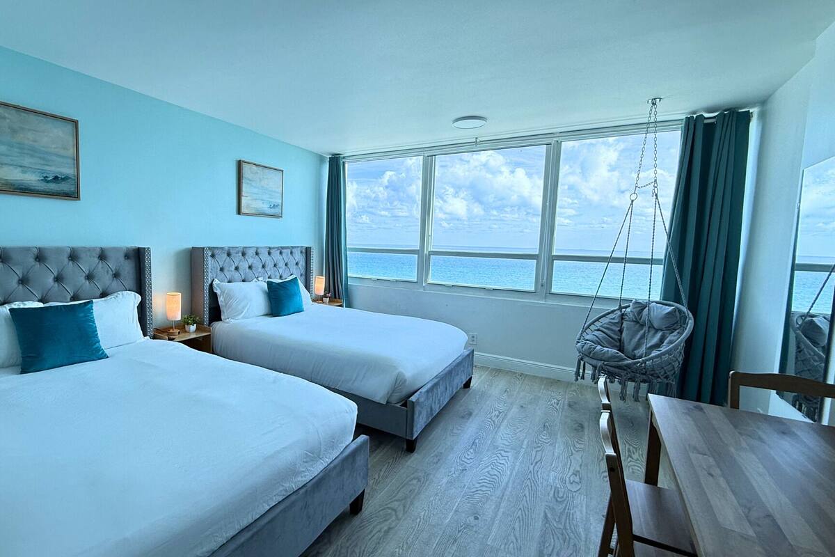 Standard Studio, Pool Access, Bay View | View from room