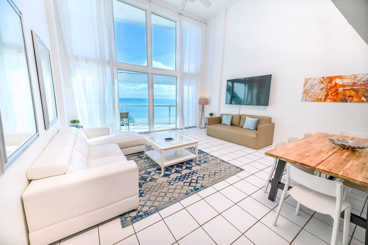 Loft, Multiple Beds, Balcony, Ocean View | Living area