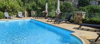 Montserrat Figueras - 4 en-suite bedrooms - Gite 8 people
