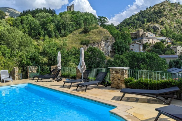 Piscine en été