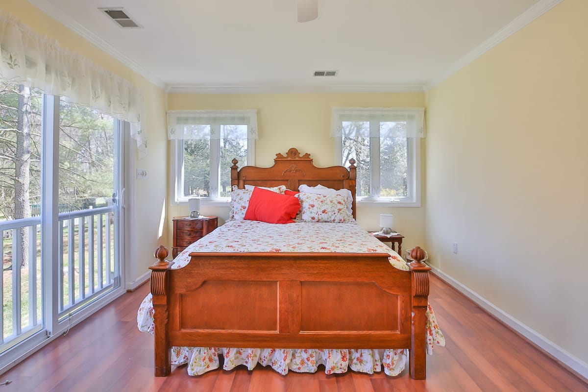 Comfort Double or Twin Room, 1 Queen Bed, Accessible, Courtyard View | Egyptian cotton sheets, premium bedding, down comforters