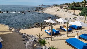 Beach - Ocean view-4 bedroom-sleeps 12-private plunge pool (Cabo San Lucas)