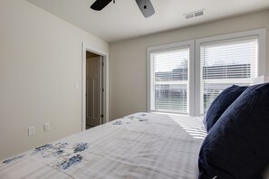 3 soverom, strykejern/-brett, wi-fi (inkludert) og sengetøy