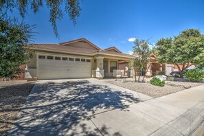 Exterior - Family Friendly fun! (San Tan Valley)