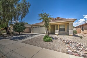 Exterior - Family Friendly fun! (San Tan Valley)