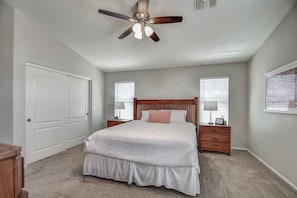 3 bedrooms, iron/ironing board, travel crib, free WiFi