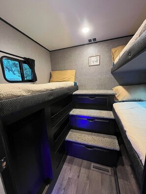 2 bedrooms, iron/ironing board, free WiFi, bed sheets - Large Open Range Camper sleeps up to 4 people (Dripping Springs)