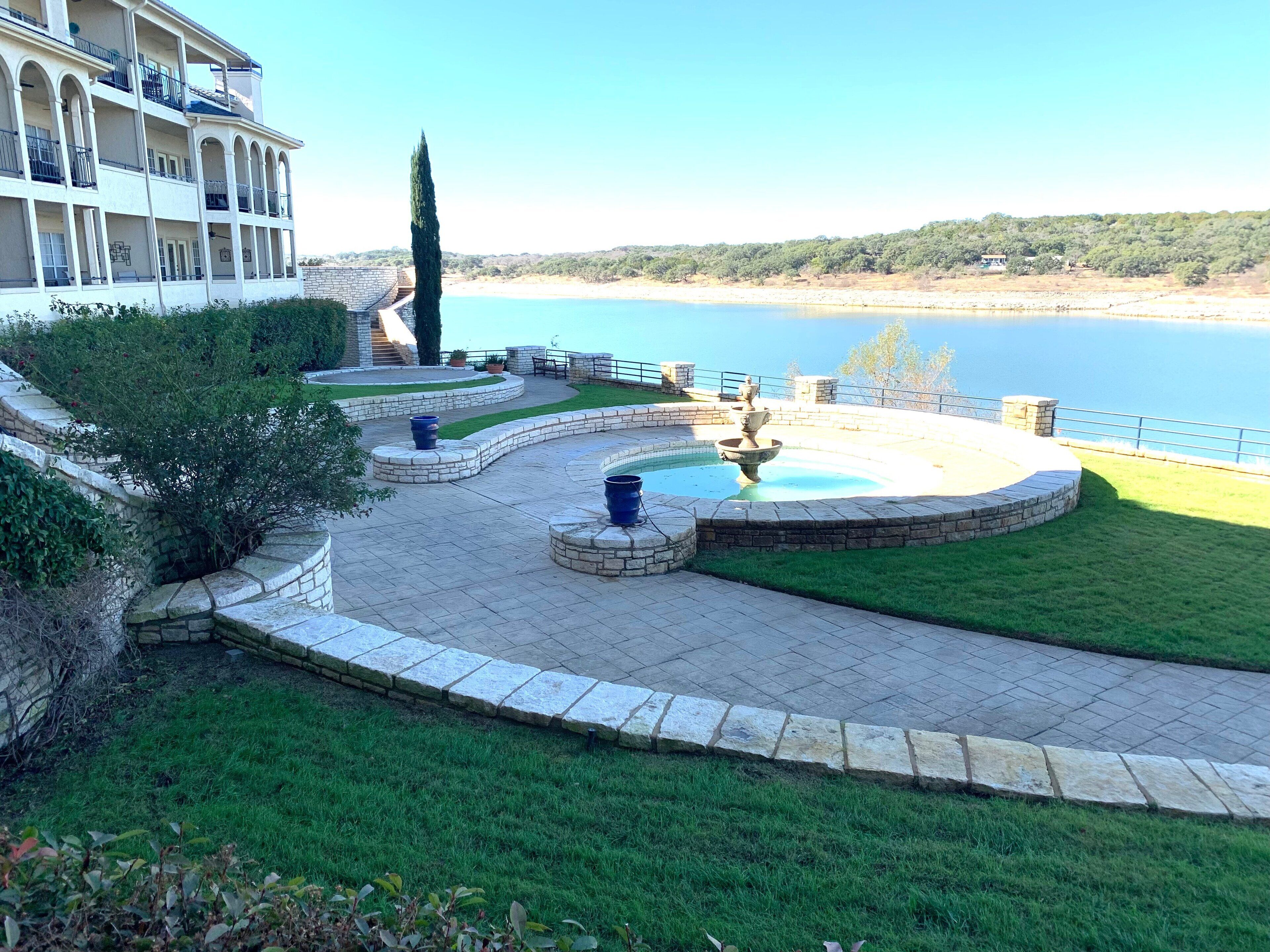 VILLA 2101 - Island Resort - Panoramic Lakeviews - All Amenities Included