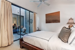 2 habitaciones, escritorio, tabla de planchar con plancha y wifi gratis