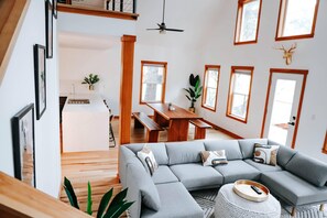 Télévision, cheminée