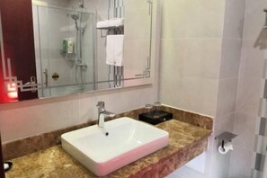 Bathroom - Huaxia Hotel (Handan)