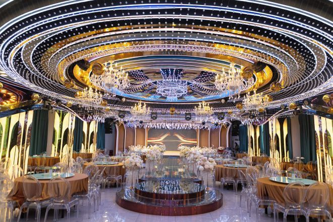 Banquet hall