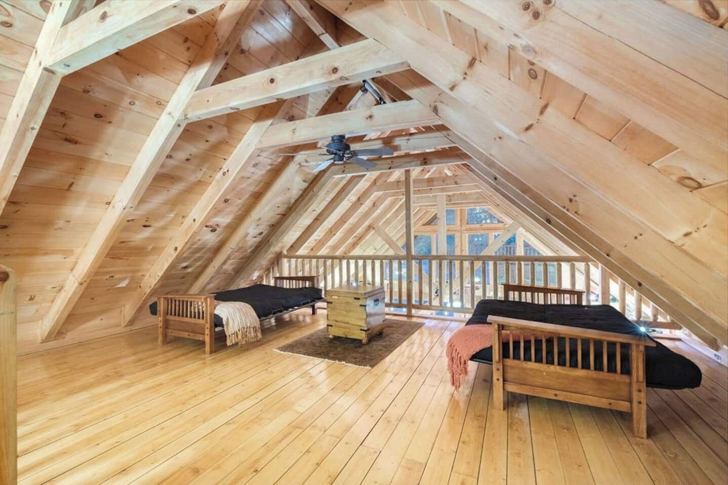 4 chambres, fer et planche à repasser, lit parapluie, Wi-Fi gratuit