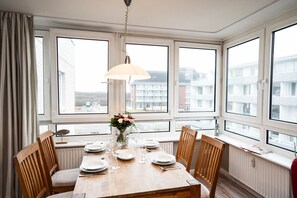 Unclassified image, 5 of 26, button