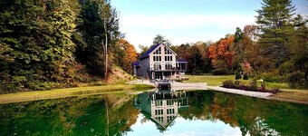 Modern Chalet Retreat | Close Stowe Mt. Resort & Village