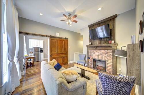 Historic Downtown Hawley Loft