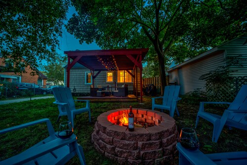 Lovely Lakeside Retreat